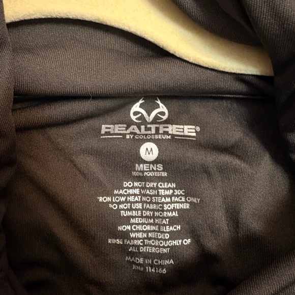 Realtree by Colosseum Black Polyester Shirt - Picture 3 of 3